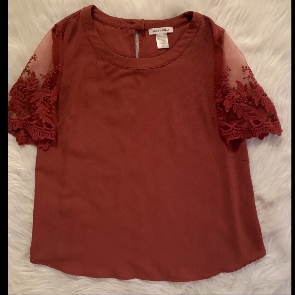 Miley + Molly NWOT Rust Blouse- L